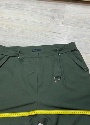 Новые стильные брюки цвета хаки р.20/223 фото