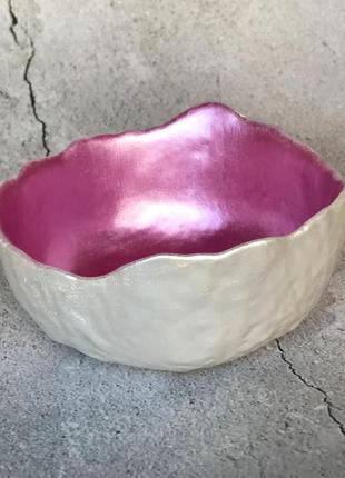 Декоративная тарелка бело-розовая5 фото