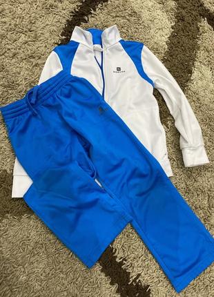 Спортивний костюм  дитячій