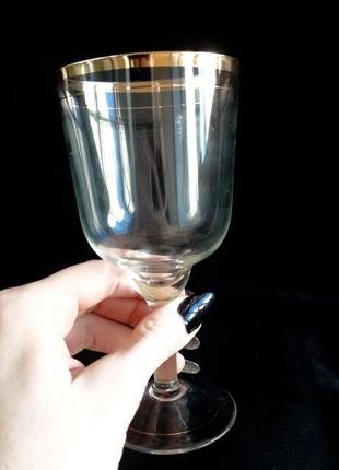 Вінтажний високий винний келих фужер на ніжці з позолотою ссср