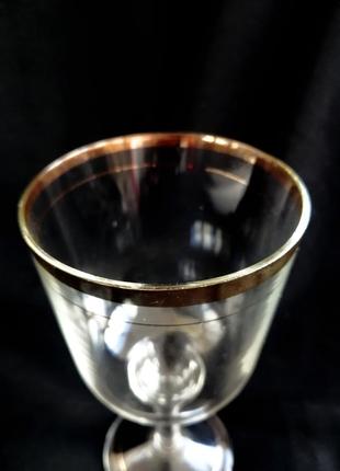 Вінтажний високий винний келих фужер на ніжці з позолотою ссср