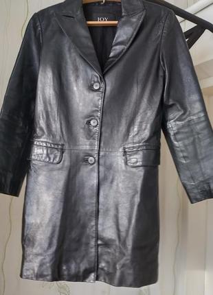 Женский кожаный пиджак