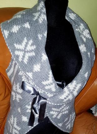 Серая теплая жилетка s italy