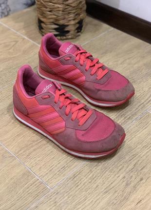 Женские кроссовки adidas5 фото