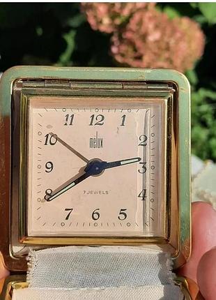 Антикварний дорожній механічний годинник-будильник