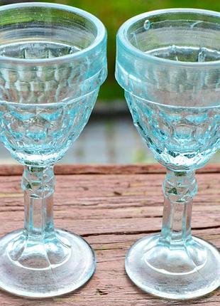 Старинная пара рюмочек на ножке! рюмка! стекло!