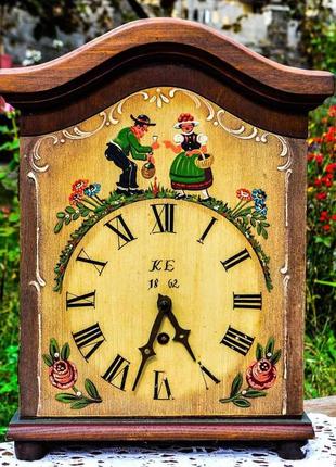 Часы настенные деревянные старинные6 фото