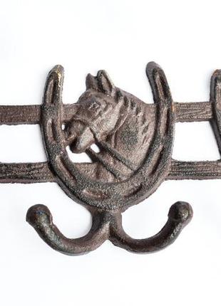 Ключница,крючки! вешалка!подкова!кони,лошади!
