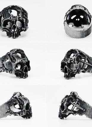 Кольцо печатка перстень мужское стальное dangeon skull из медицинской нержавеющей стали с черепом 207 фото