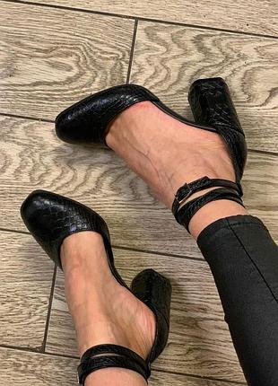 Кожаные туфельки ручной работы