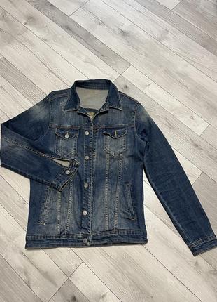 Джинсова куртка