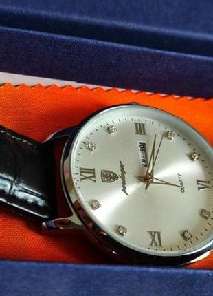Подарунковий набір для чоловіків, ремінь + годинник.7 фото