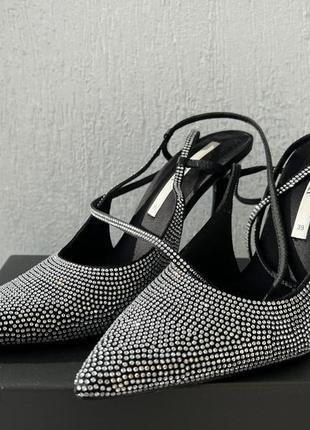 Туфлі zara