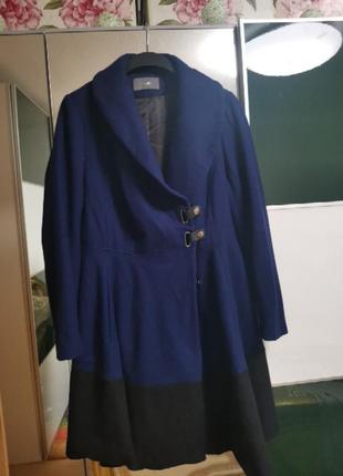 Пальто шерстяное
