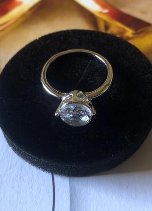 Перстень з прозорим камінчиком1 фото