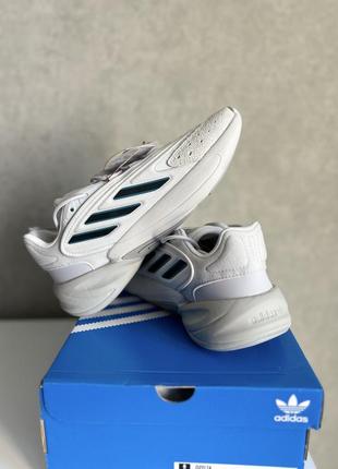 Спортивні кросівки adidas ozelia