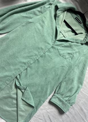 Зеленая вельветовая оверсайз рубашка prettylittlething3 фото