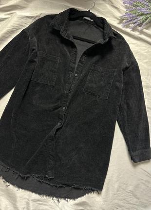 Чёрная вельветовая оверсайз рубашка с необработанным низом boohoo4 фото