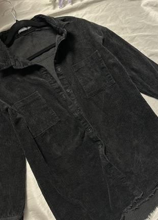 Чёрная вельветовая оверсайз рубашка с необработанным низом boohoo6 фото