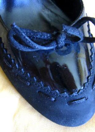 Черные классические кожаные туфли французского бренда andre 34 р., лаковая кожа + замш5 фото
