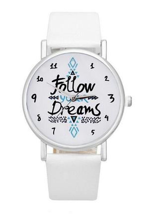 Красивые стильные оригинальные женские часы