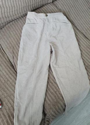 Модні штани в рубчик