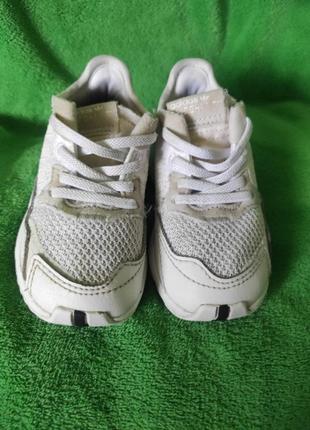 Кроссовки adidas