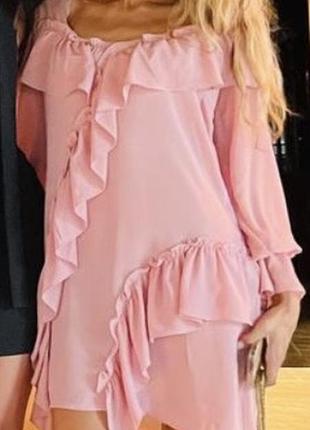 Плаття з рюшами