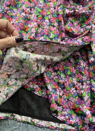 Zara яркое стильное платье в цветочный принт из свежих коллекций3 фото