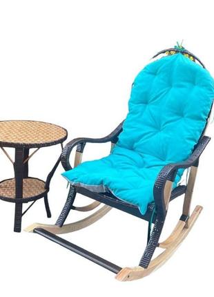 Комплект мебели плетеной из лозы кресло-качалка со столиком8 фото