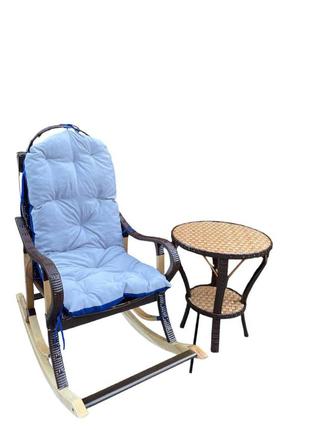 Комплект меблів плетеної з лози крісло-гойдалка зі столиком1 фото