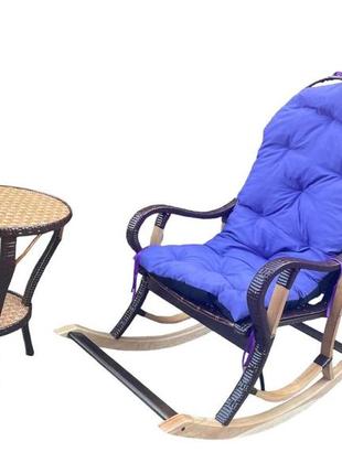 Комплект мебели плетеной из лозы кресло-качалка со столиком10 фото