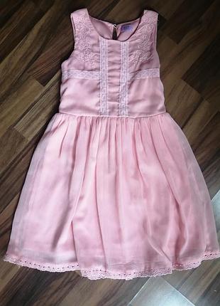 Платье нарядное на девочку 6-7 лет