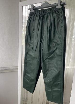 Шкіряні штани zara