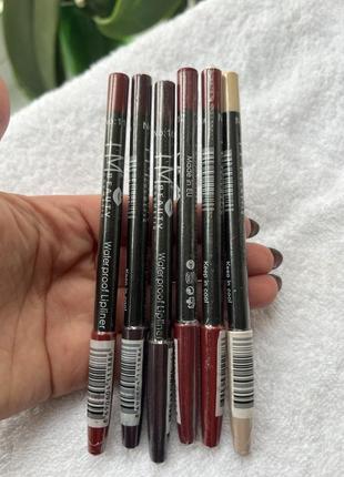 Водостійкі олівці для губ