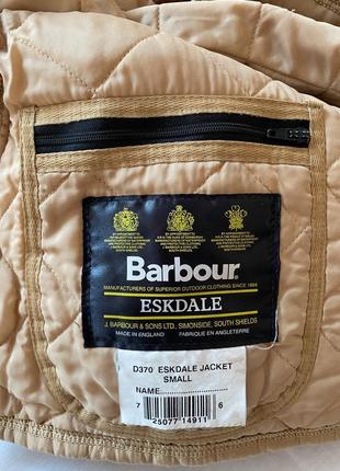 Классическая куртка barbour бежевого цвета, размер s, но пойдет и на м8 фото