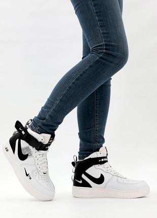 Зимние женские кроссовки nike air force 1 high white black fur / форсы белого с черными цветами мех