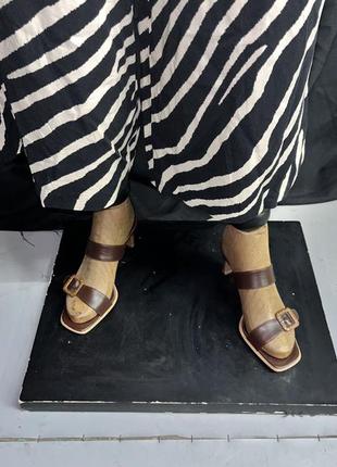 Вискозные широкие брюки с принтом «зебра»8 фото