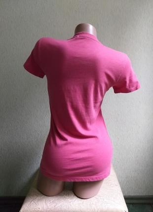 Брендовая футболка с надписью. розовая, малиновая.3 фото