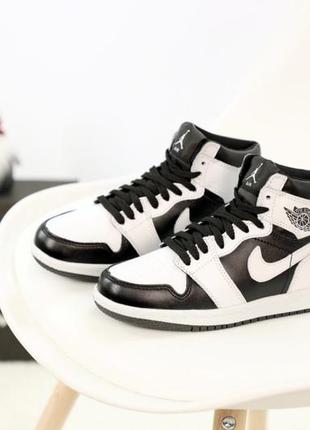 Зимові жіночі кросівки nike air jordan 1 retro white black fur / джордан чорного з білим кольорів хутро