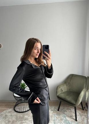 Качественный черный велюровый домашний костюм/пижама рубашка и штаны.2 фото