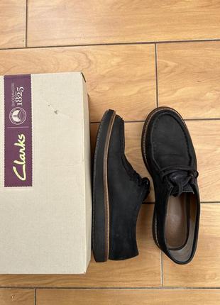 Лоферы броги clarks