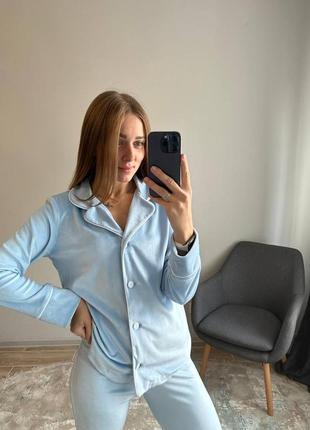 Якісний блакитний велюровий домашній костюм/піжама сорочка і штани.3 фото