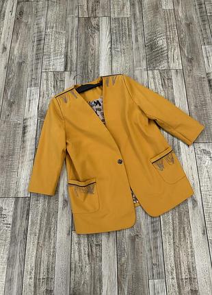 Женский пиджак