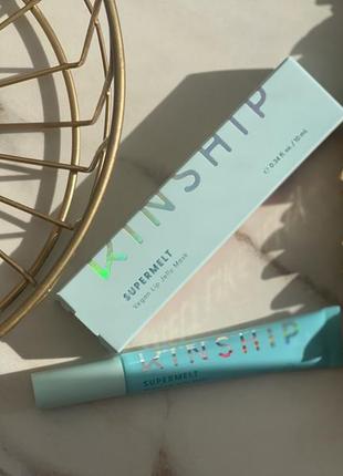 Бальзам відлущуюча маска для губ kinship supermelt hyaluronic plumping lip treatment1 фото