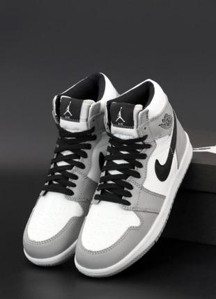 Зимові жіночі кросівки nike air jordan 1 retro grey white black fur / джордан сірого з білим та чорним кольорів хутро