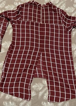 Удлиненная блузка с разрезом на спине3 фото