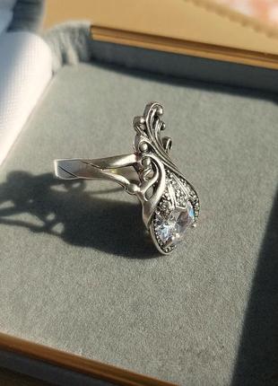 Серебряная винтажная кольца с невероятным фианитом!3 фото
