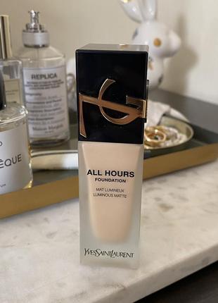 Yves saint laurent all hours foundation