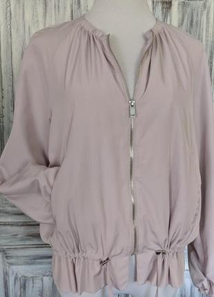 Бомбер 🍑 легкая куртка ветровка регулируемая с широким рукавом на молнии с подкладом нежно-розовая